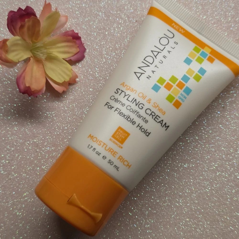 5/$25 NWT Andalou Naturals Argan Oil & Shea Hair Styling Cream